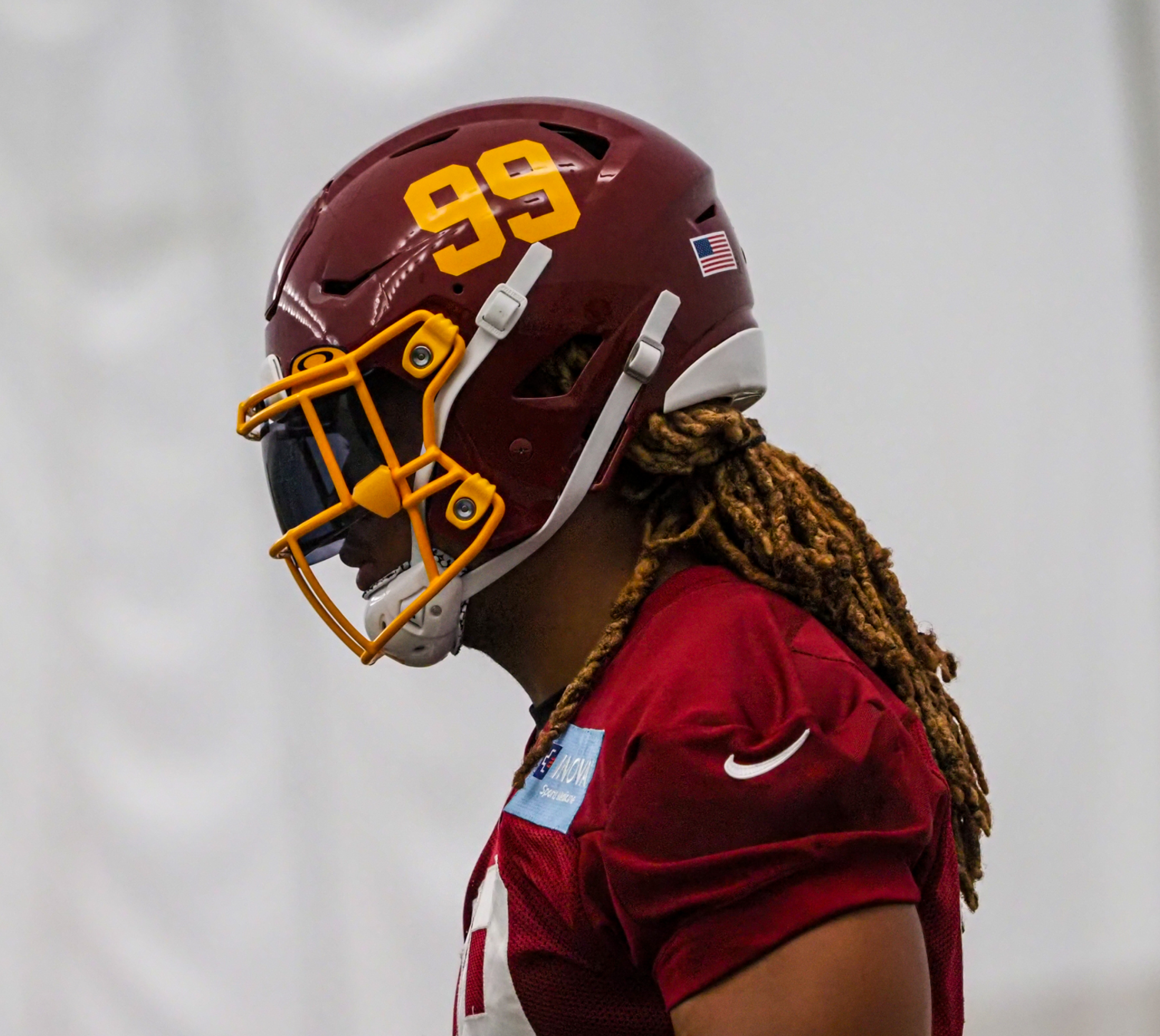 P8136891 v1 current 1